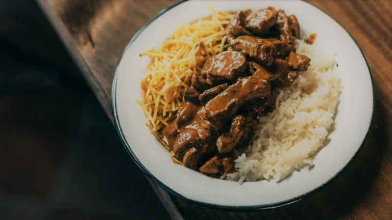 Semplice manzo alla Stroganoff