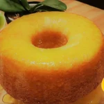 Torta soffice all'arancia con sciroppo extra (semplice nel frullatore)