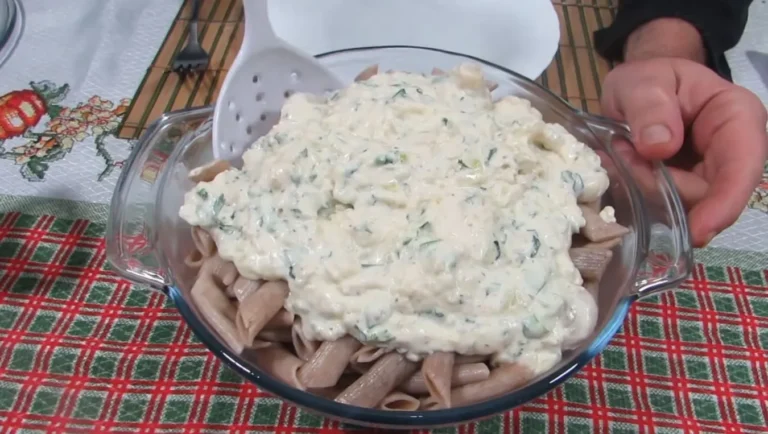 Salsa bianca con panna acida