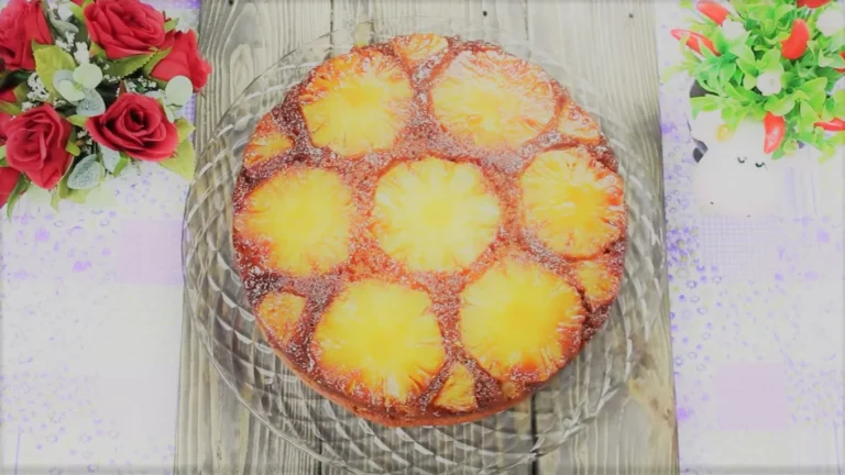 Torta all'ananas caramellato