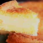Torta di farina di mais semplice e cremosa di Blender