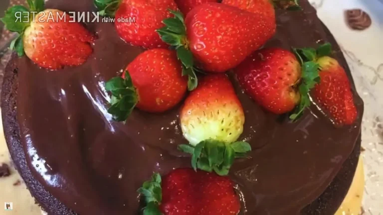 Torta Al Cioccolato Con Fragola